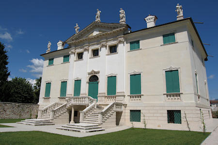 Foto della Biblioteca villa Cerchiari